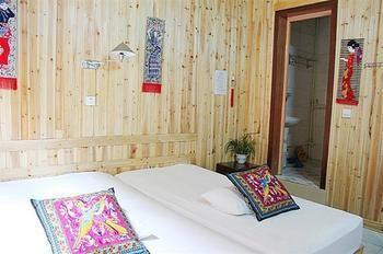 Fenghuang Post House Hotel Exterior photo